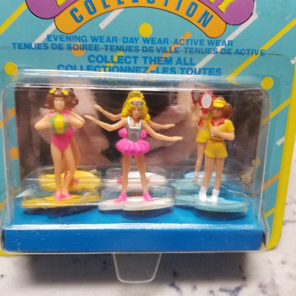 Beach Volleyball Ballerina Tennis Player Toy Doll Figures - Picture 3 of 15